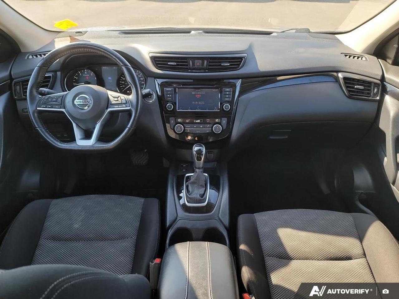 2021 Nissan Qashqai SV HEATED SEATS   SMART DEVICE INEGRATION   LANE A Photo