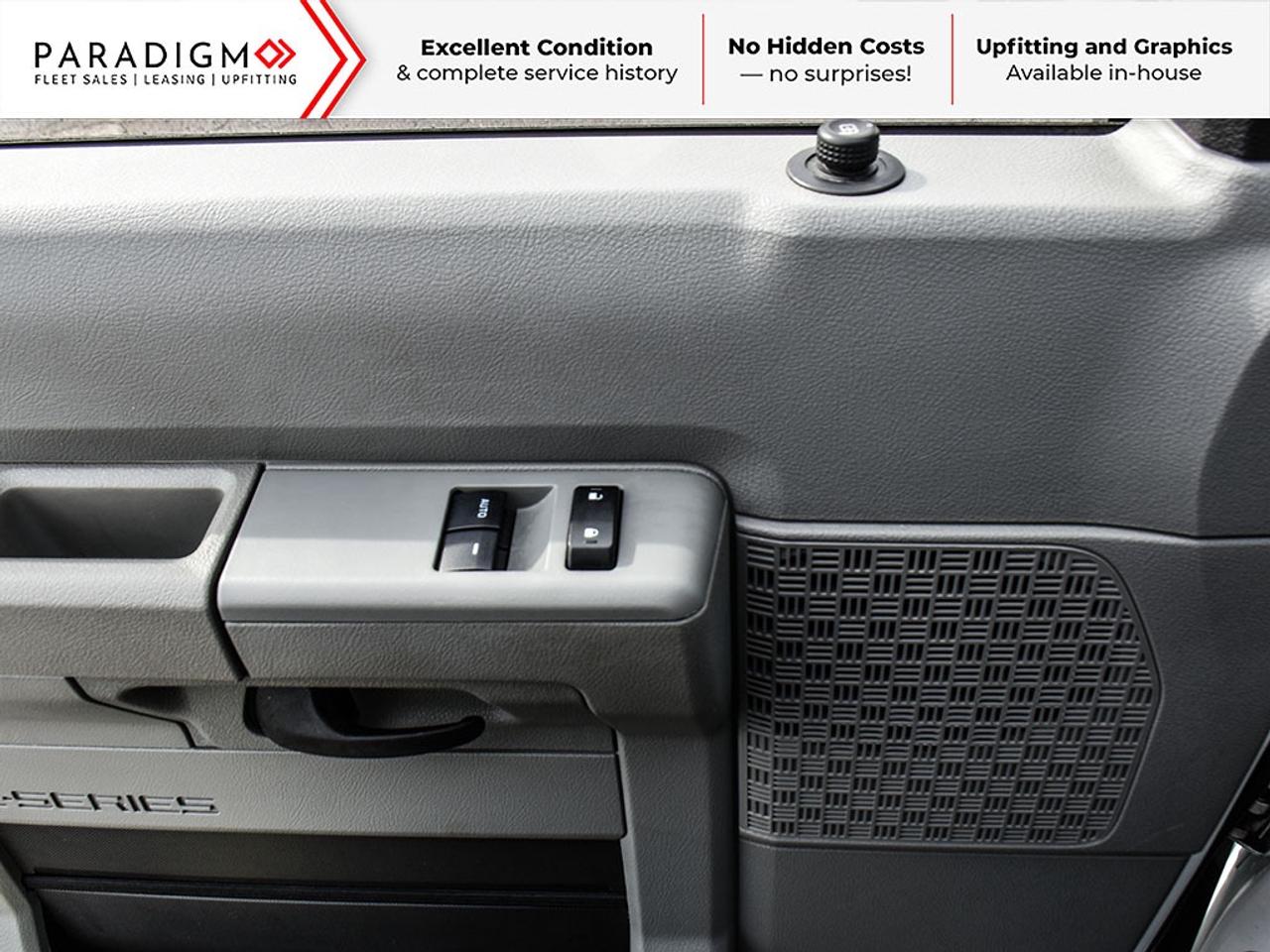 2024 Ford E-Series Cutaway 176" 16 ft Cube Box Standard Truck With Liftgate Photo