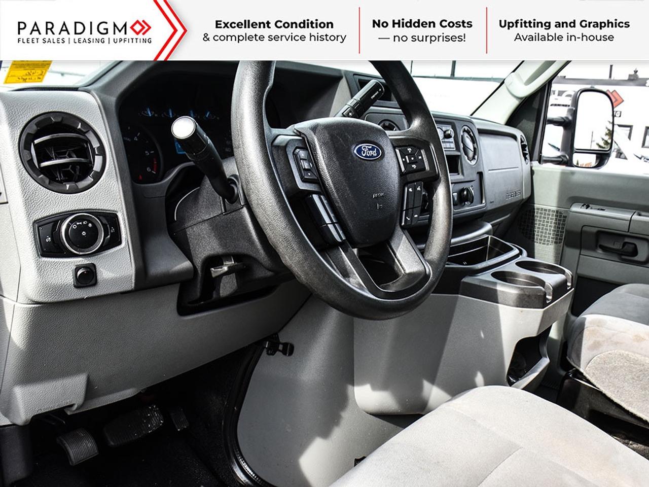 2024 Ford E-Series Cutaway 176" 16 ft Cube Box Standard Truck With Liftgate Photo