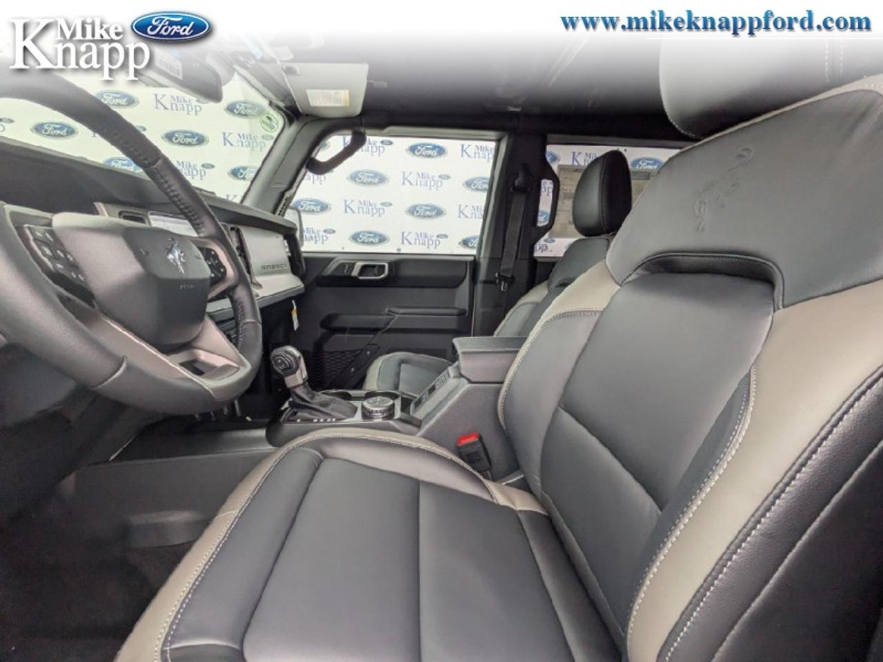 2026 Ford Bronco Outer Banks Photo