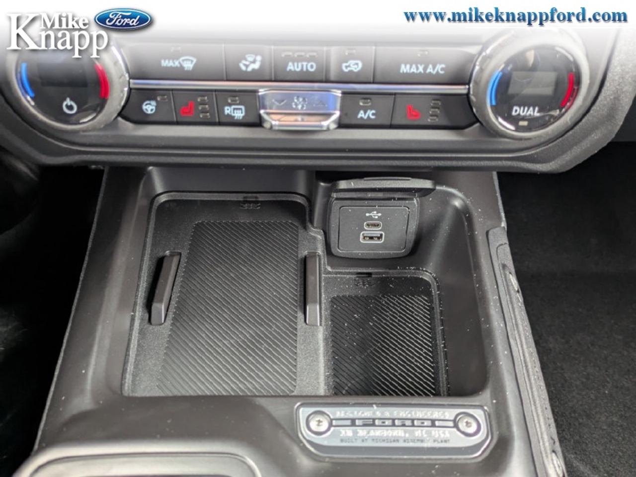 2026 Ford Bronco Outer Banks Photo