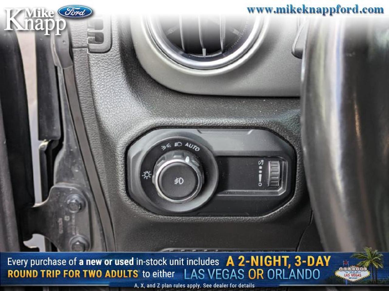 2023 Jeep Wrangler Sahara Photo