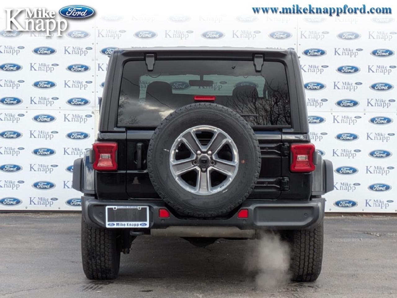 2023 Jeep Wrangler Sahara Photo3