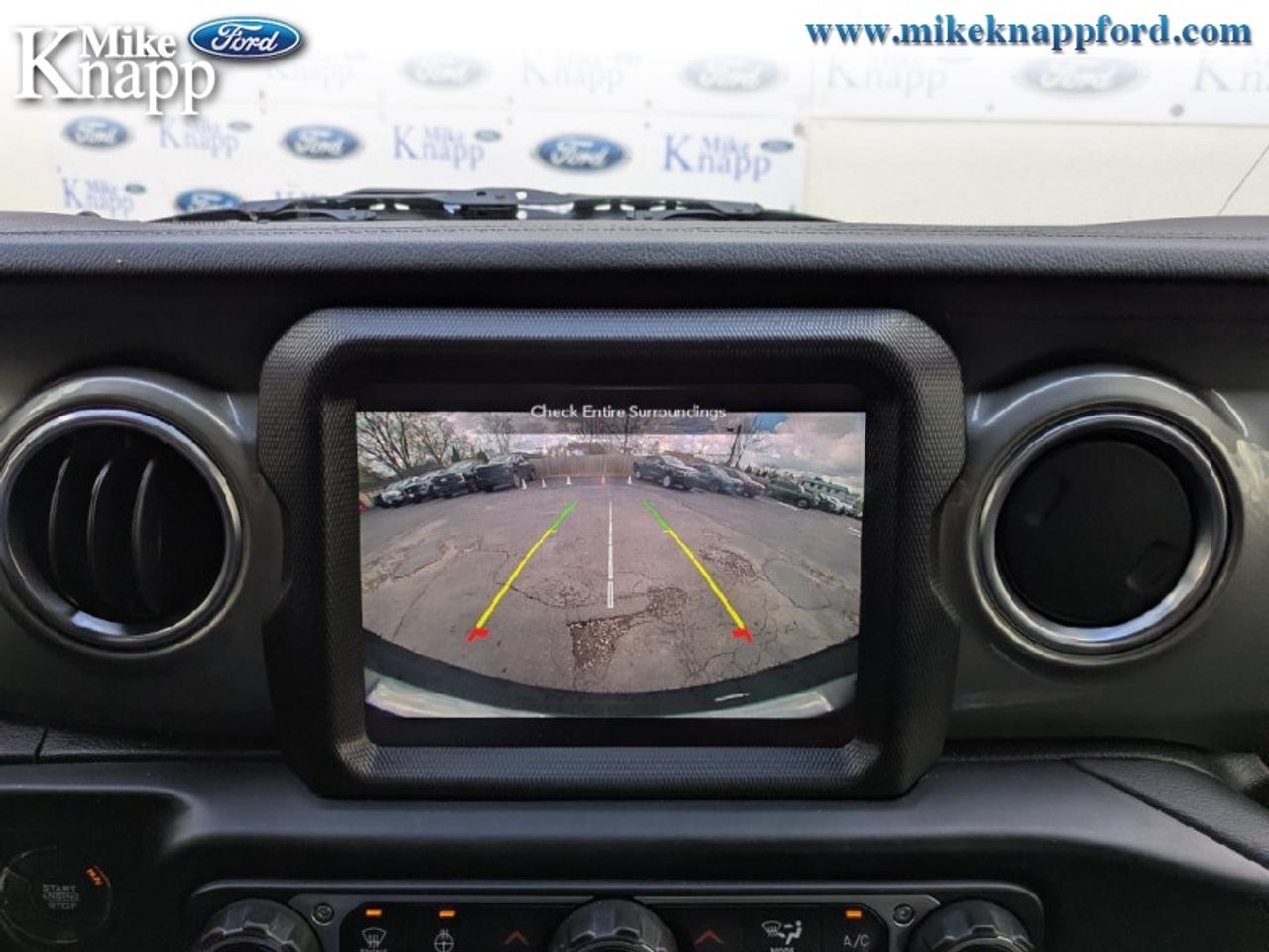 2023 Jeep Wrangler Sahara Photo