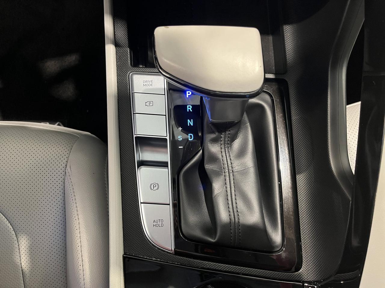 2022 Hyundai Elantra Ultimate | Reverse Cam | Sunroof Photo