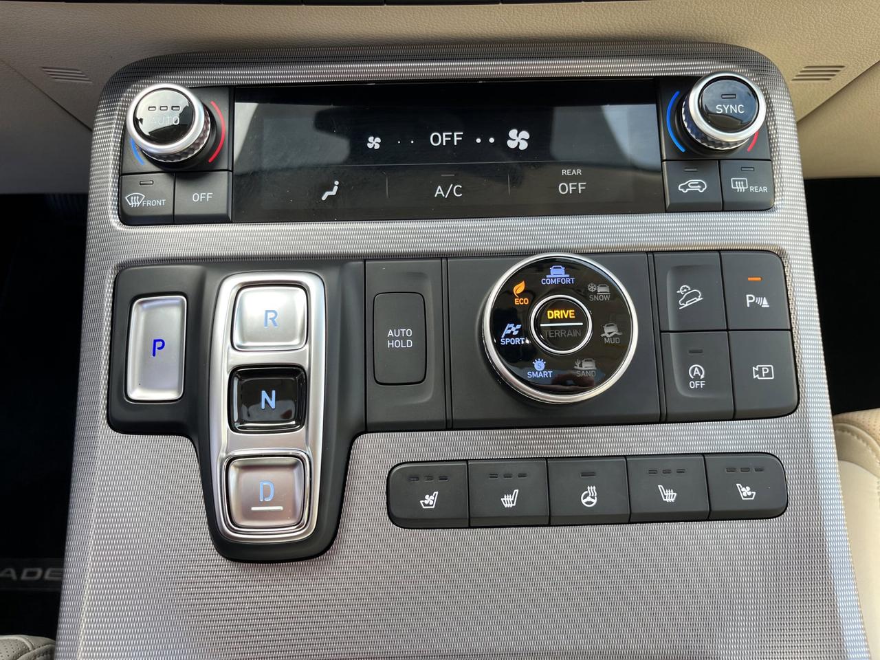 2024 Hyundai PALISADE Ultimate Calligraphy | Reverse Cam | Heated Seats Photo