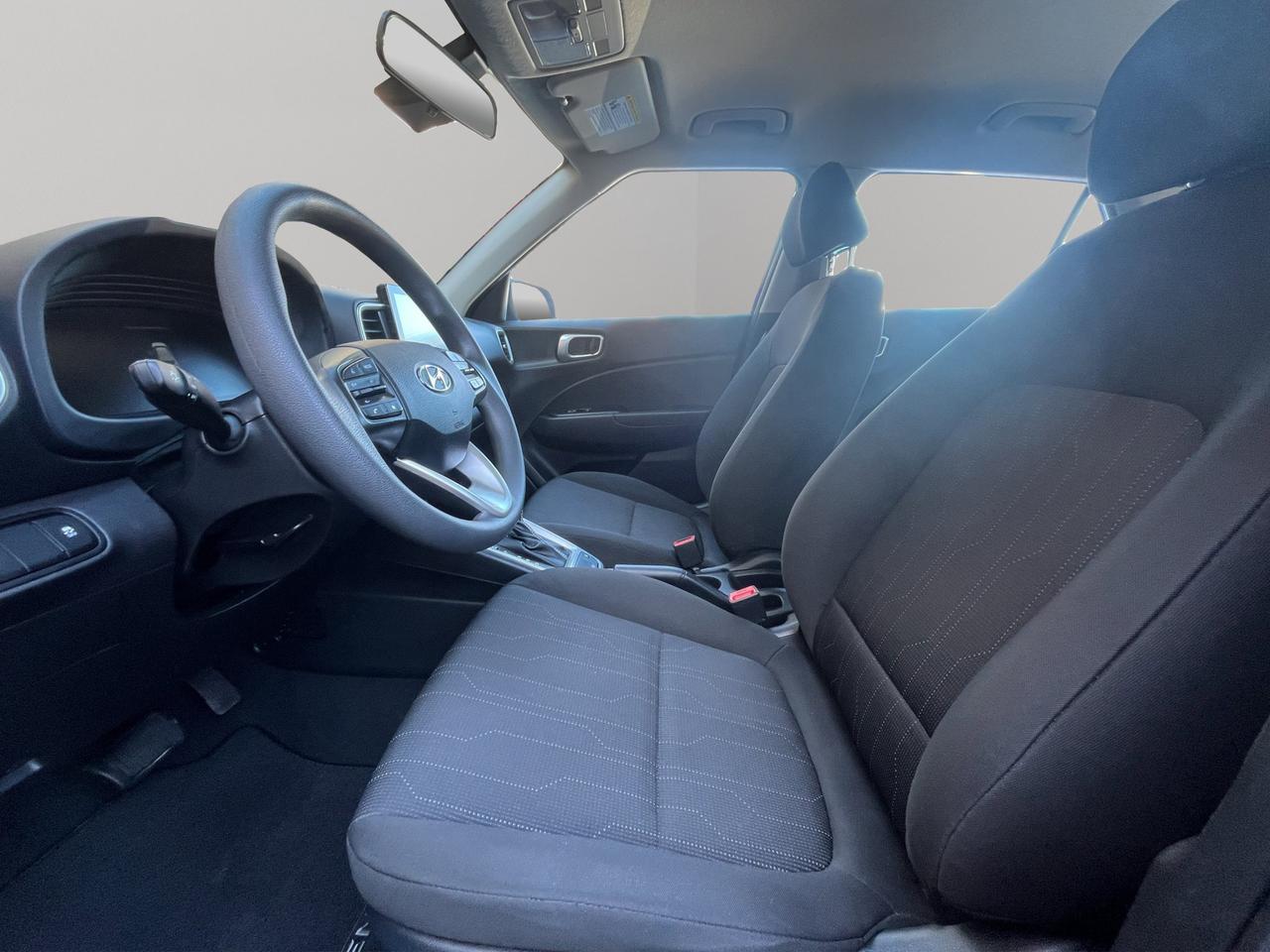 2023 Hyundai Venue Essential | Reverse Cam | Heated Seats Photo
