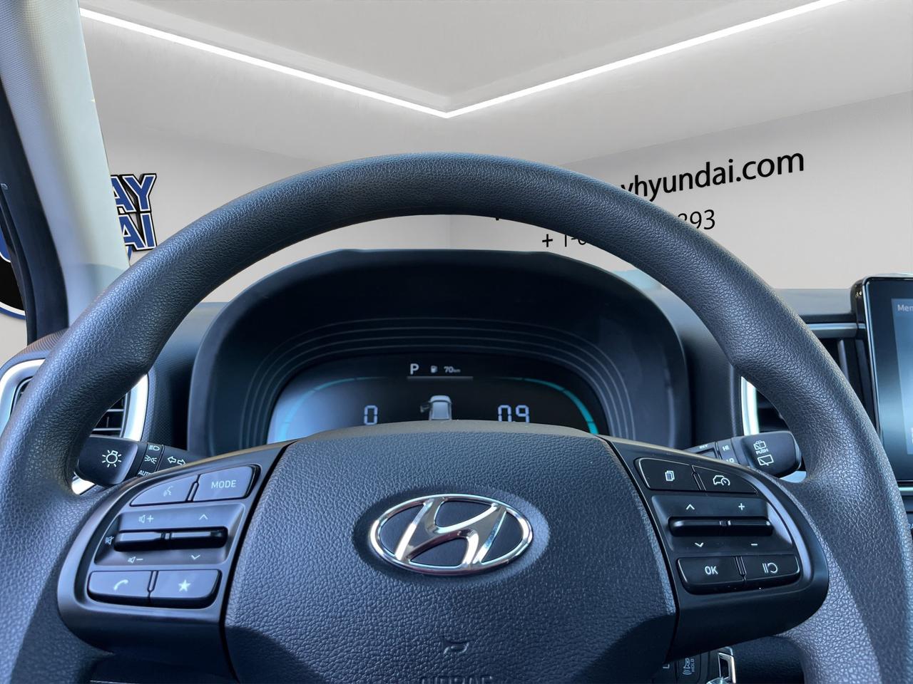 2023 Hyundai Venue Essential | Reverse Cam | Heated Seats Photo