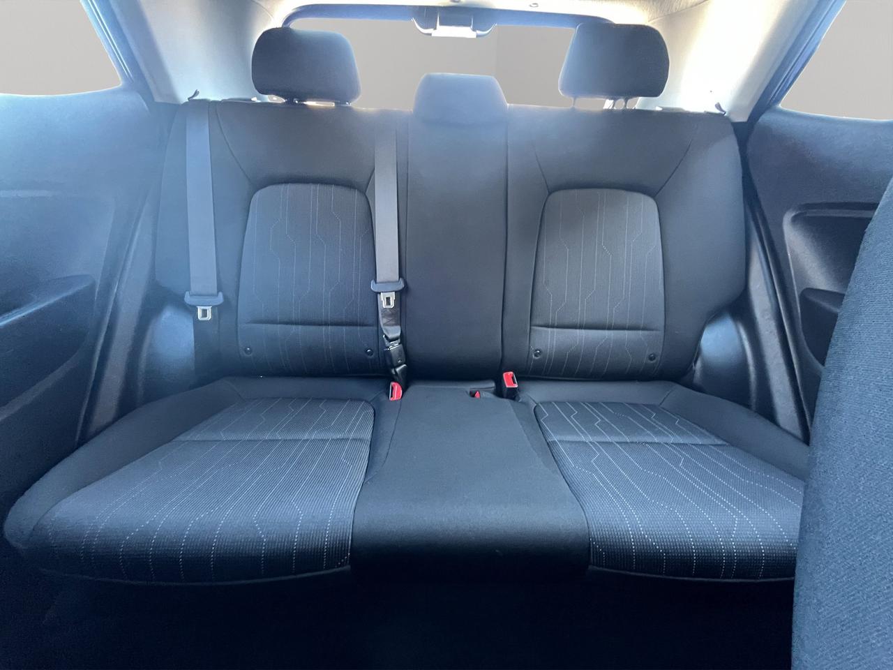 2023 Hyundai Venue Essential | Reverse Cam | Heated Seats Photo