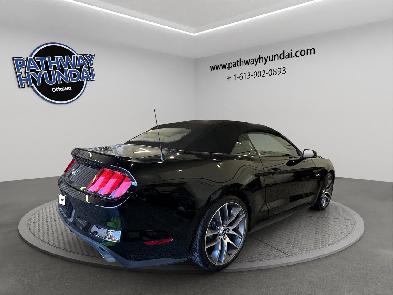 2015 Ford Mustang GT Premium Photo