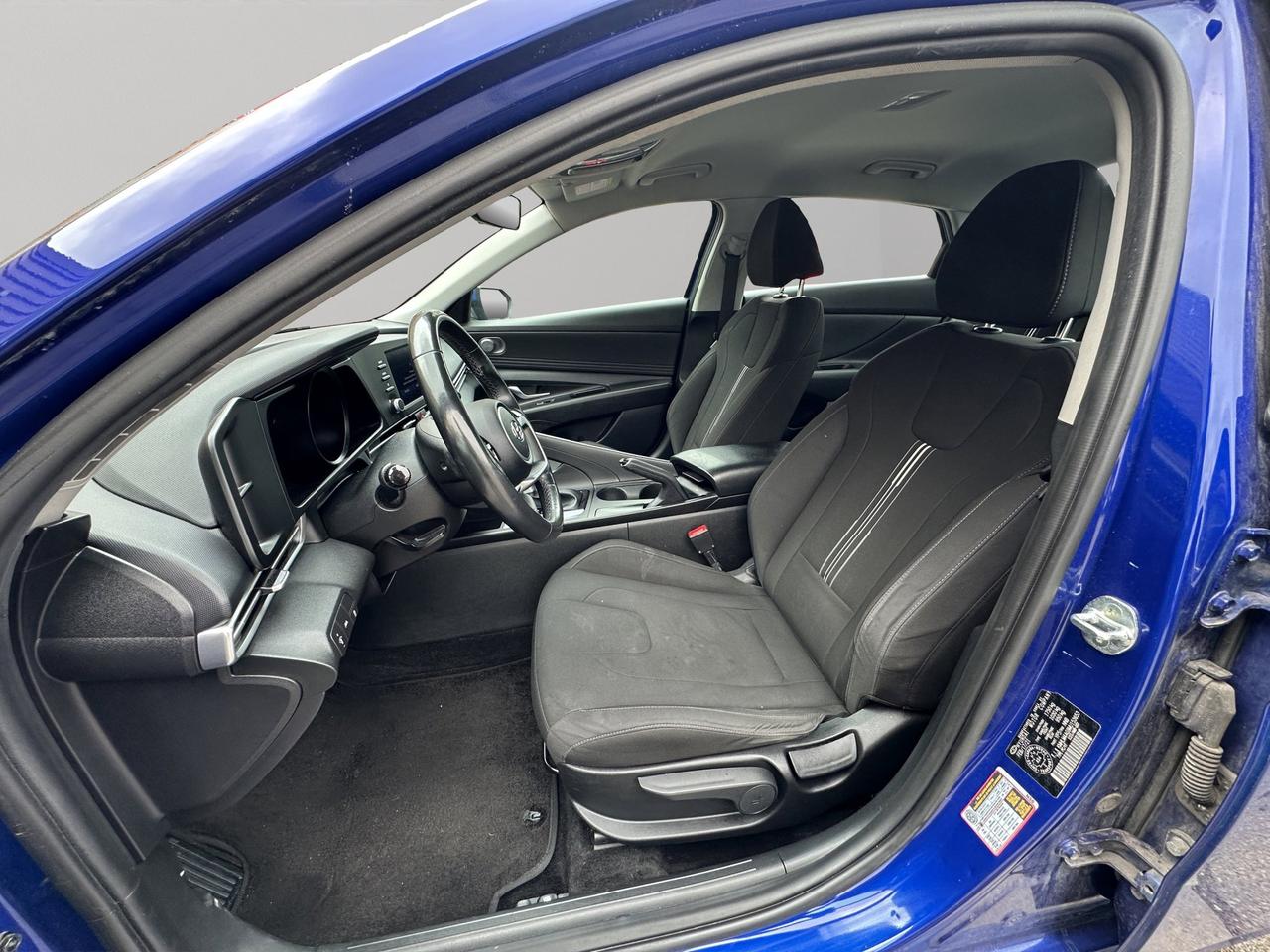 2021 Hyundai Elantra Preferred | Reverse Cam | Heated Seats Photo