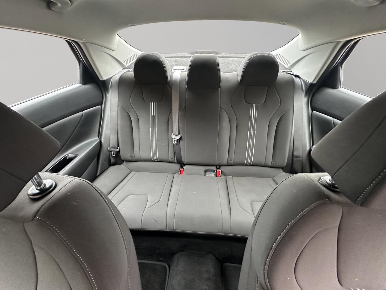 2021 Hyundai Elantra Preferred | Reverse Cam | Heated Seats Photo