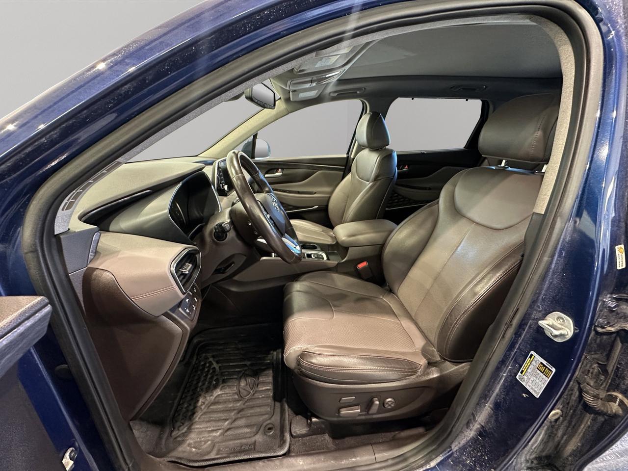 2020 Hyundai Santa Fe Ultimate | Reverse Cam | Sunroof Photo