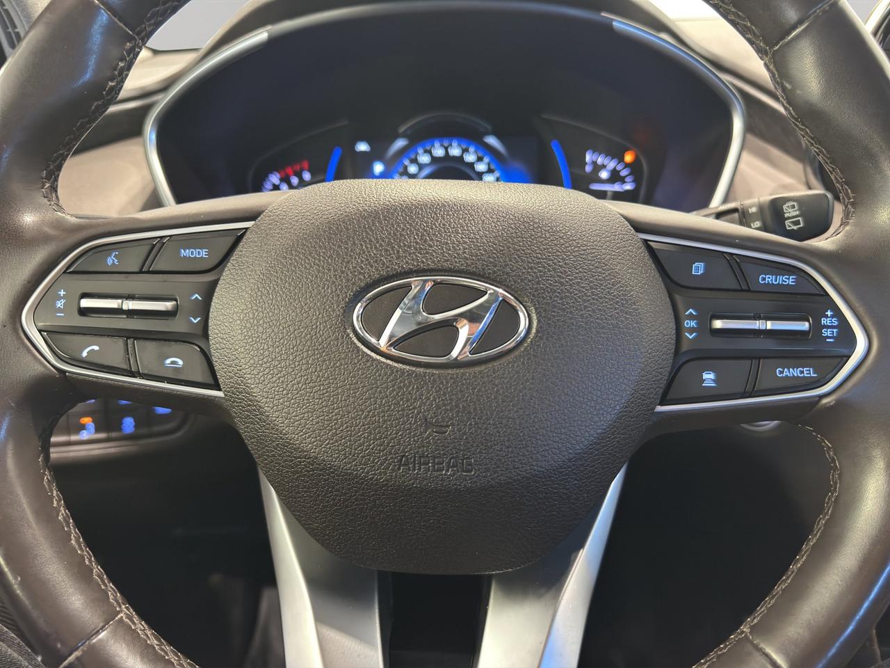 2020 Hyundai Santa Fe Ultimate | Reverse Cam | Sunroof Photo