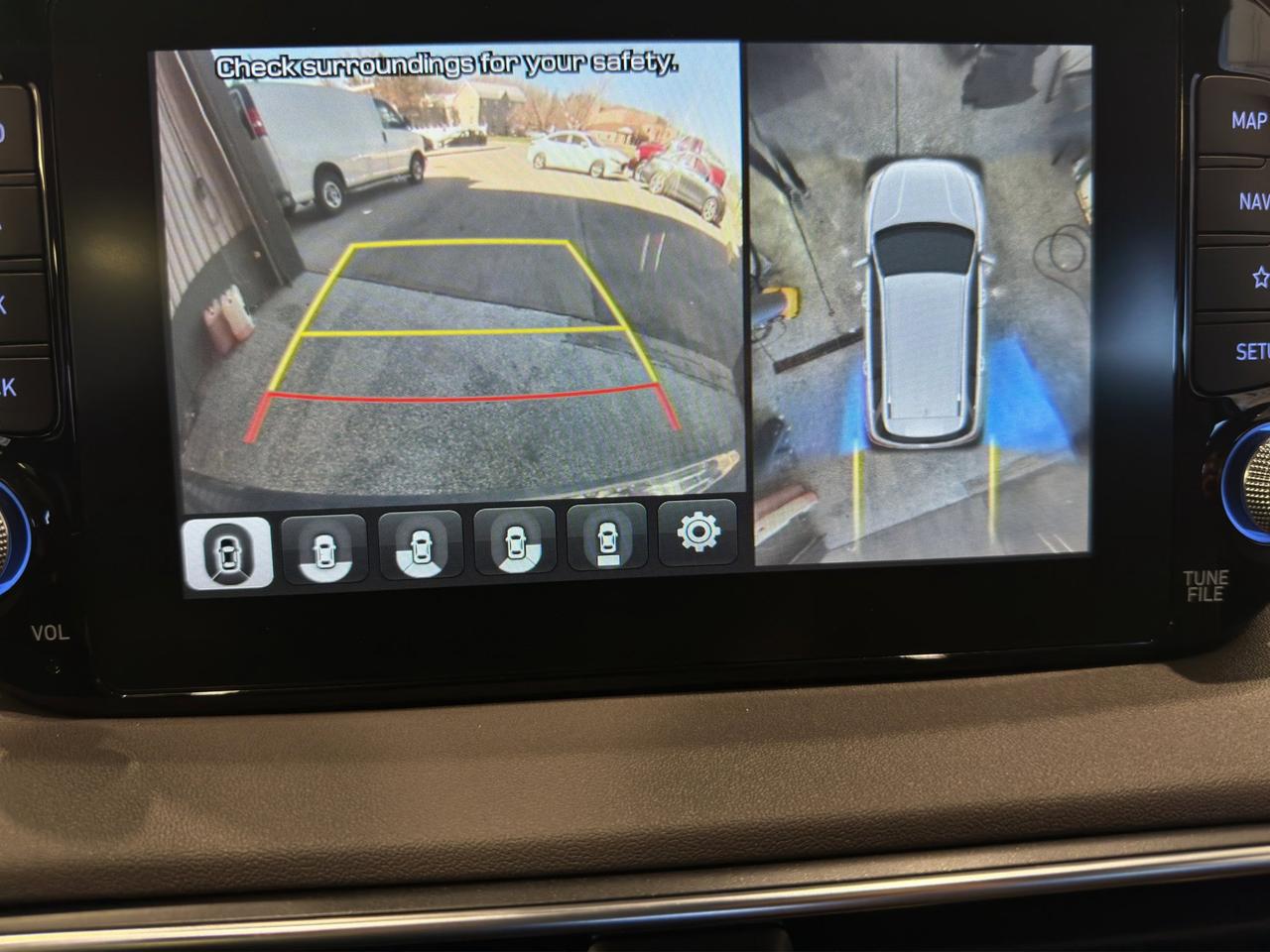 2020 Hyundai Santa Fe Ultimate | Reverse Cam | Sunroof Photo