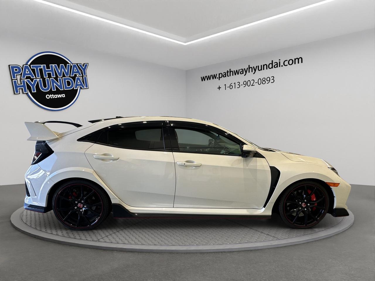 2019 Honda Civic Type R | Reverse Cam | Heated Seats Photo2