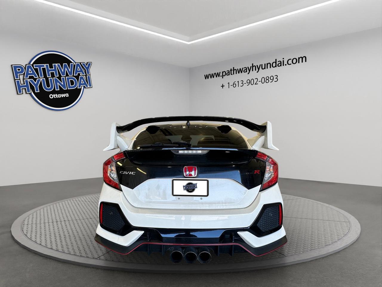 2019 Honda Civic Type R | Reverse Cam | Heated Seats Photo4