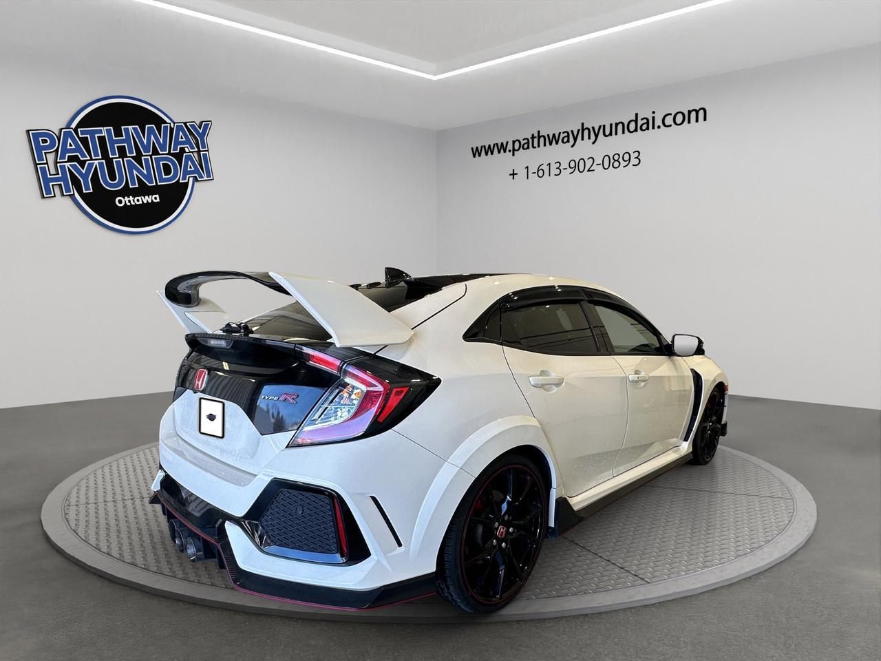 2019 Honda Civic Type R | Reverse Cam | Heated Seats Photo3