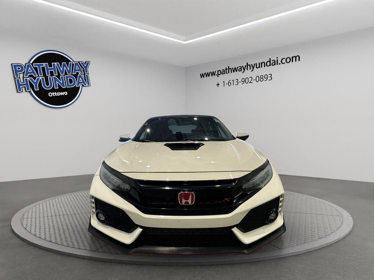 2019 Honda Civic Type R | Reverse Cam | Heated Seats Photo