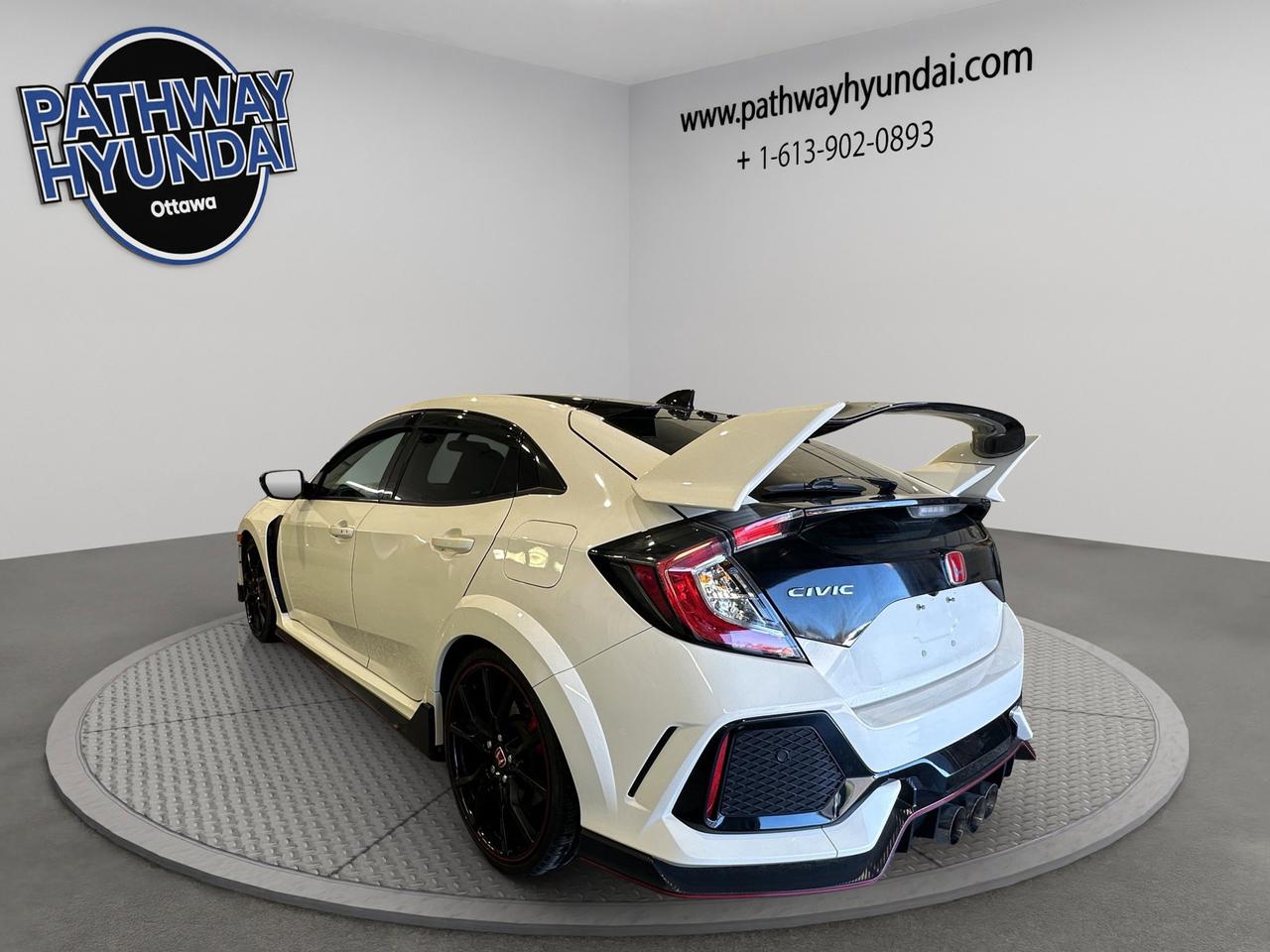 2019 Honda Civic Type R | Reverse Cam | Heated Seats Photo