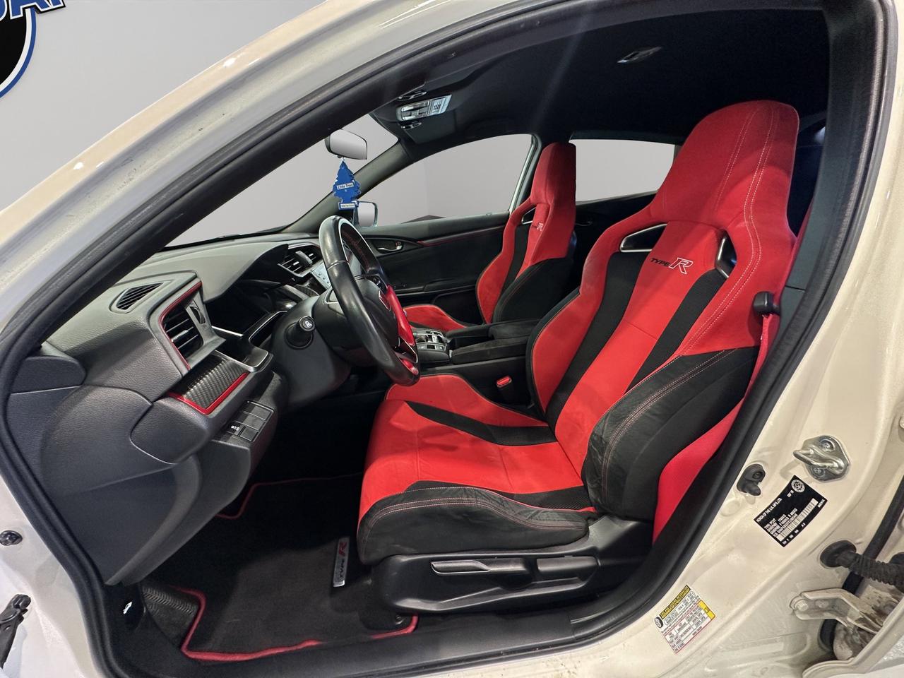2019 Honda Civic Type R | Reverse Cam | Heated Seats Photo