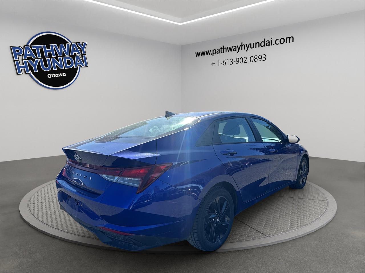 2021 Hyundai Elantra Preferred | Reverse Cam | Heated Seats Photo2