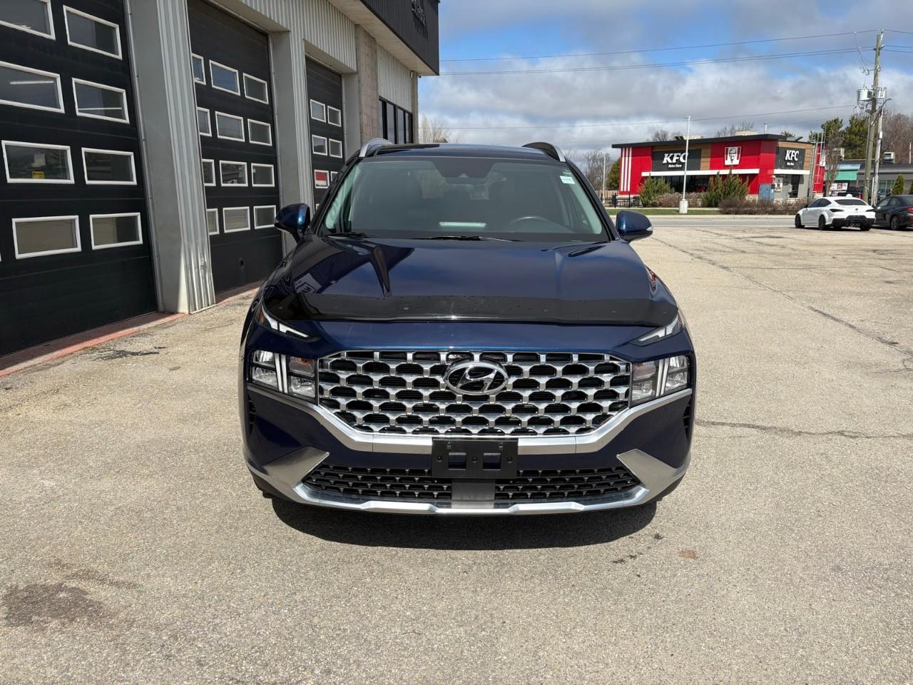 2022 Hyundai Santa Fe Preferred w/Trend Package 4dr All-Wheel Drive Photo2