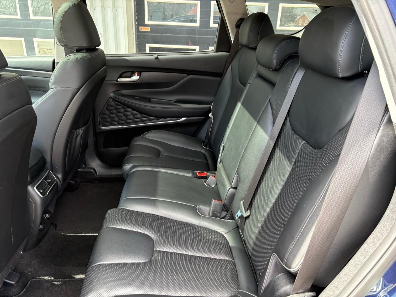 2022 Hyundai Santa Fe Preferred w/Trend Package 4dr All-Wheel Drive Photo