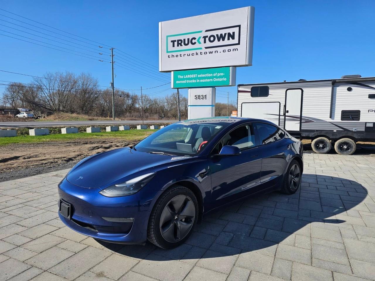 2022 Tesla Model 3 Long Range 4dr All-Wheel Drive Sedan Photo