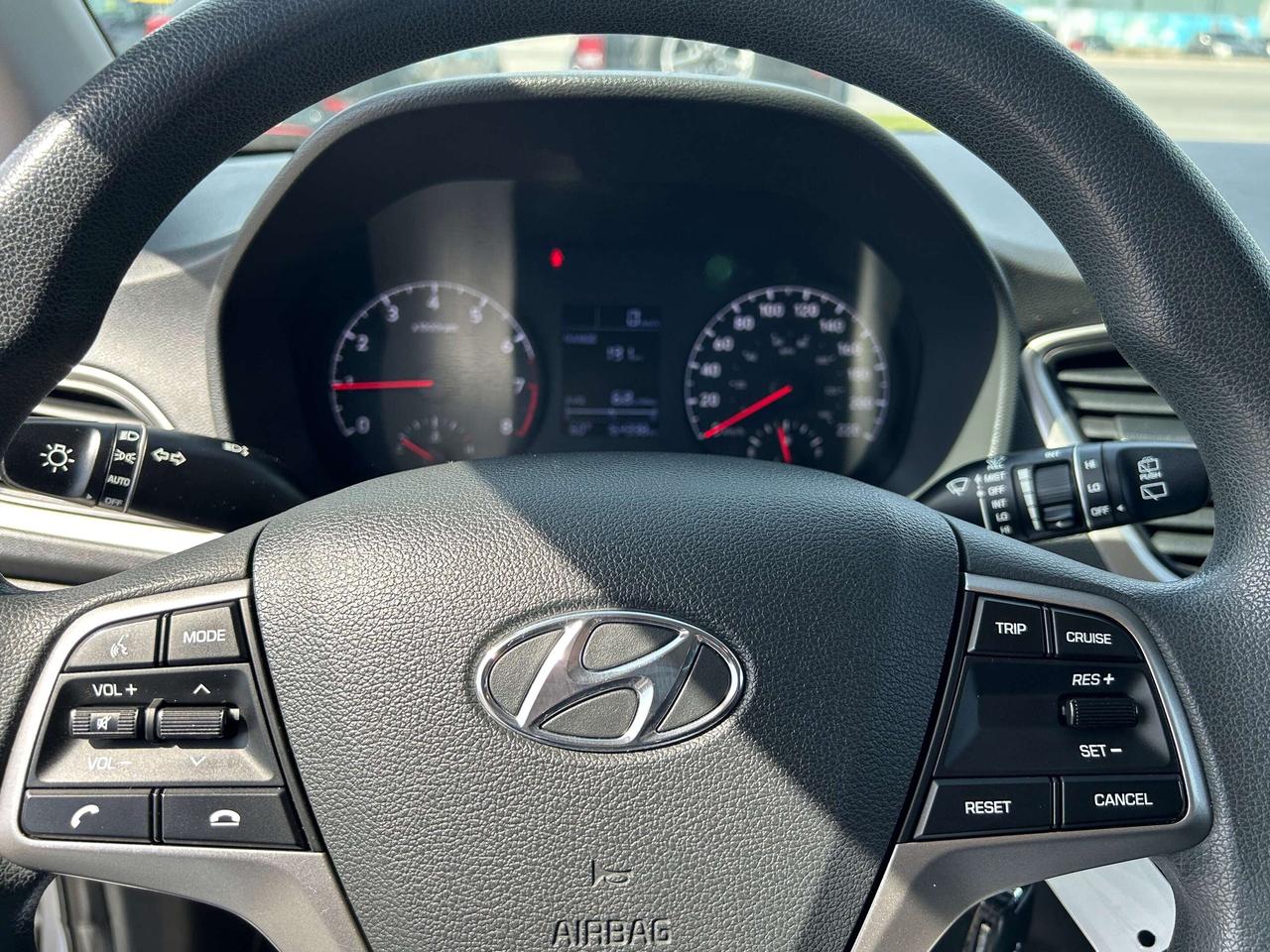 2019 Hyundai Accent Essential HTD SEATS A/C CALL NAPANEE 613-354-2100 Photo