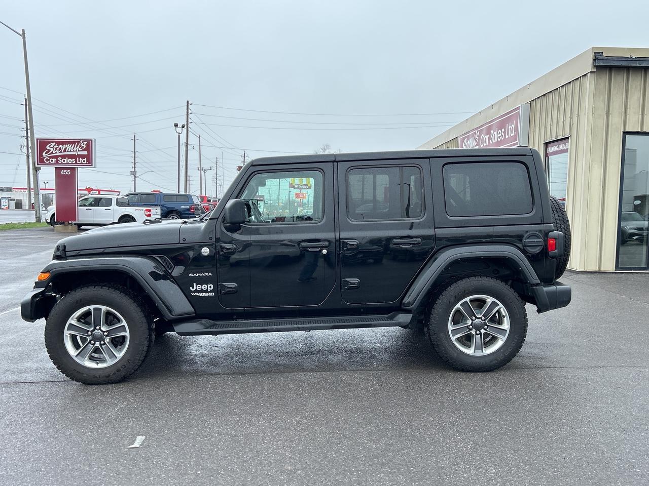 2022 Jeep Wrangler Unlimited Sahara 4x4 CALL NAPANEE 613-354-2100 Photo