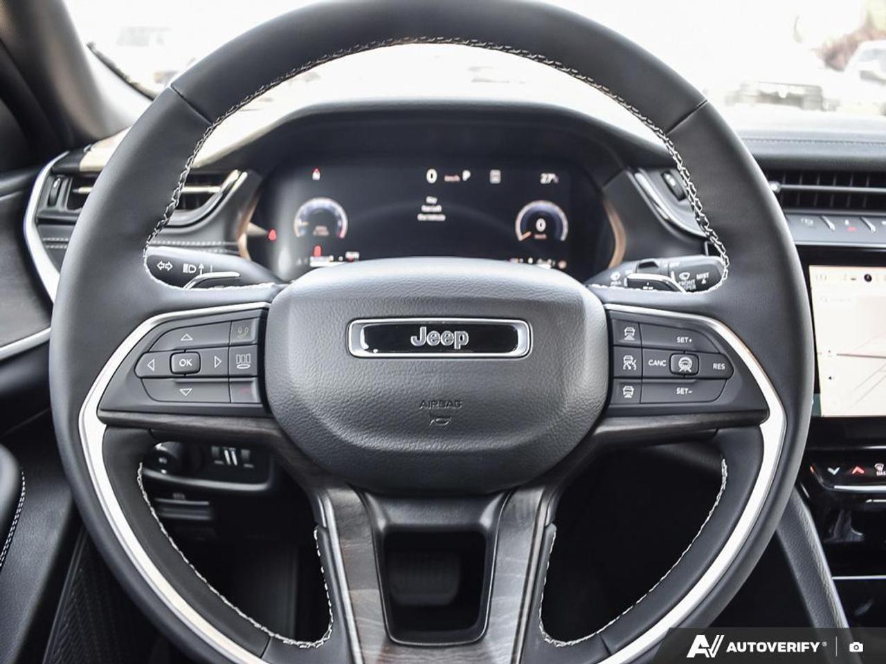 2026 Jeep Grand Cherokee L Base 4dr 4x4 Photo
