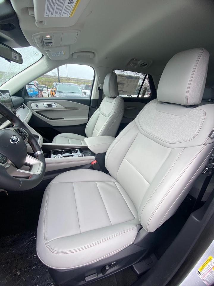 2026 Ford Explorer  Photo