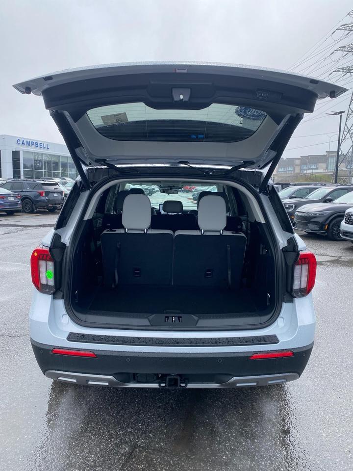2026 Ford Explorer  Photo