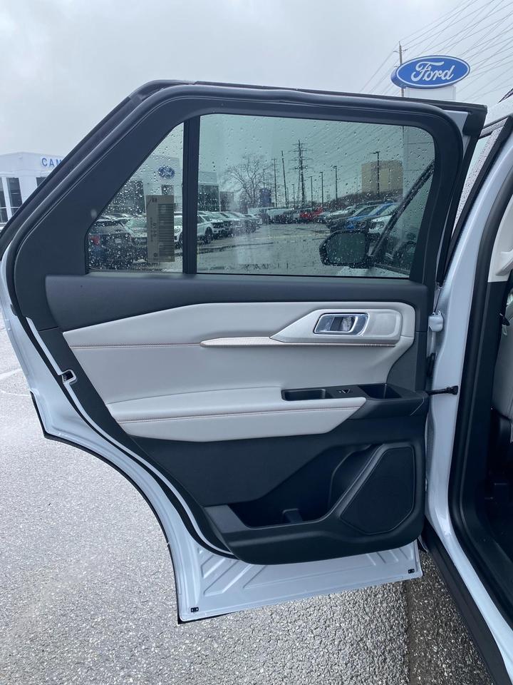 2026 Ford Explorer  Photo