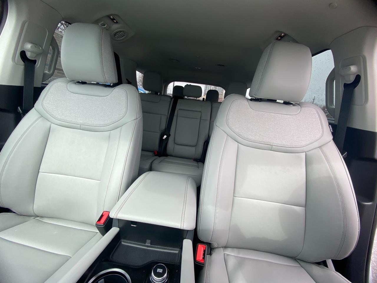 2026 Ford Explorer  Photo