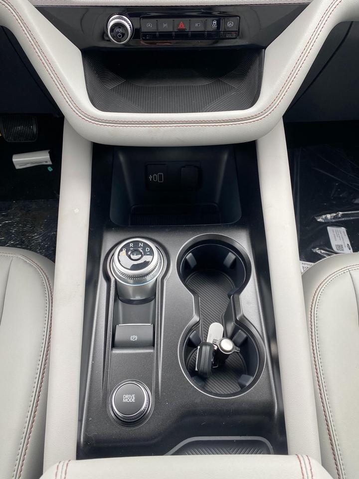 2026 Ford Explorer  Photo