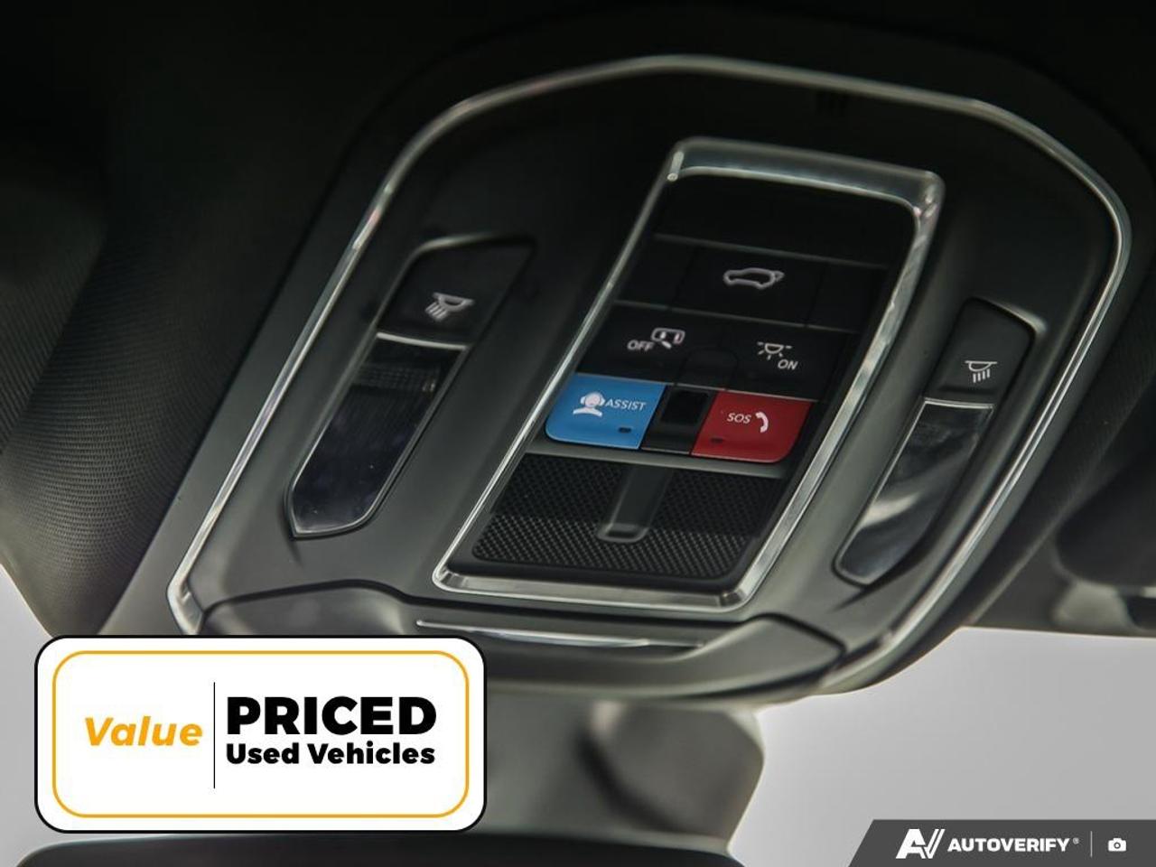 2022 Jeep Grand Cherokee Laredo 4dr 4x4 Photo