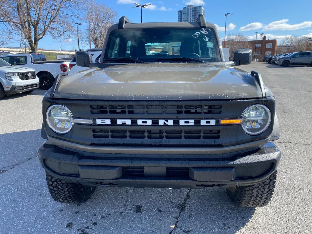 2026 Ford Bronco Base 2dr 4x4 Photo