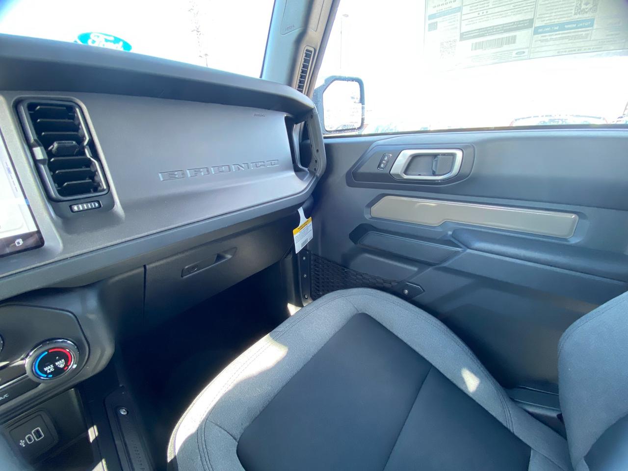 2026 Ford Bronco Base 2dr 4x4 Photo