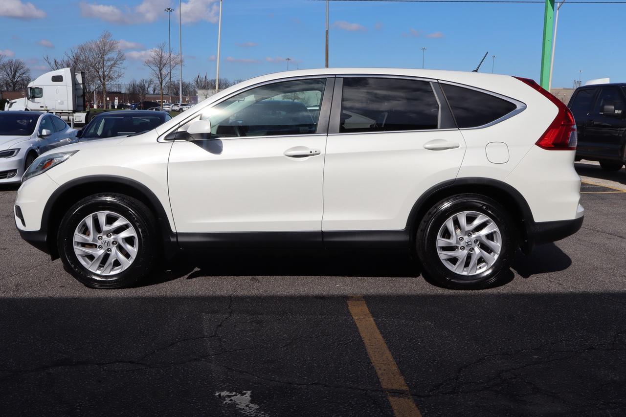 2015 Honda CR-V SE 4WD   NO ACCIDENT   Safety Certified Photo3