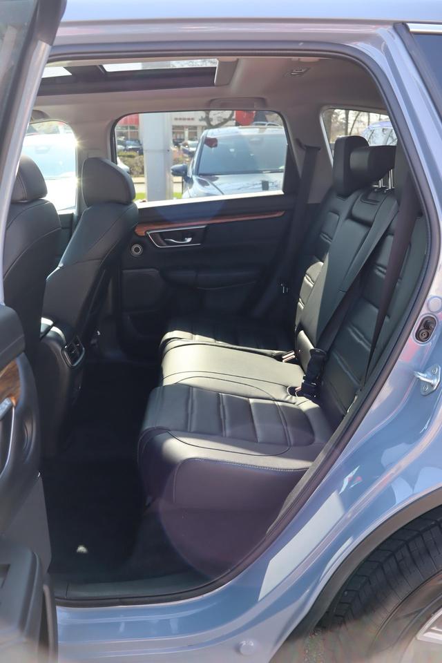 2022 Honda CR-V Touring 4dr All-wheel Drive Photo