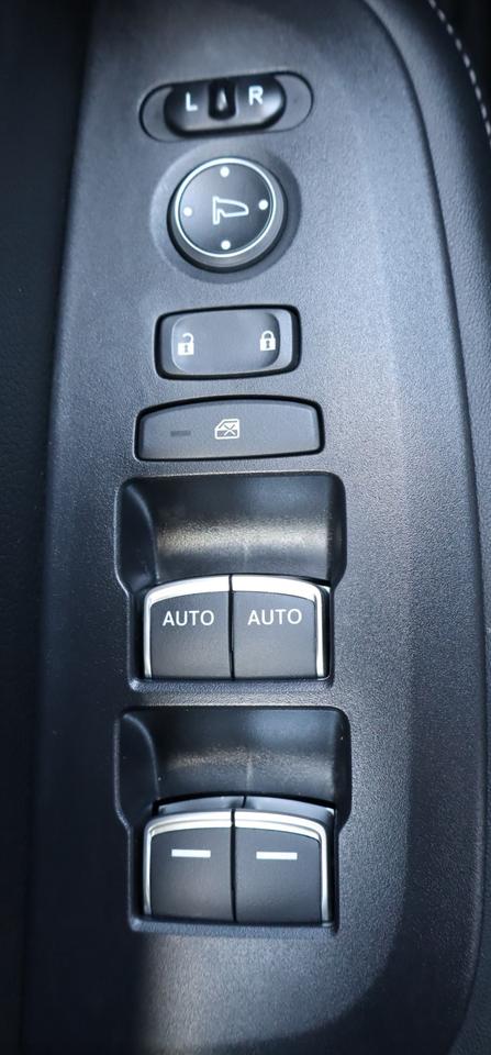 2024 Honda HR-V EX-L Navi 4dr All-Wheel Drive Photo