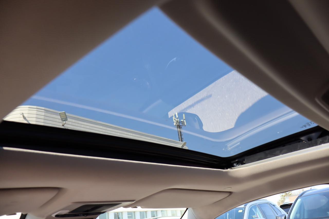 2024 Honda HR-V EX-L Navi 4dr All-Wheel Drive Photo