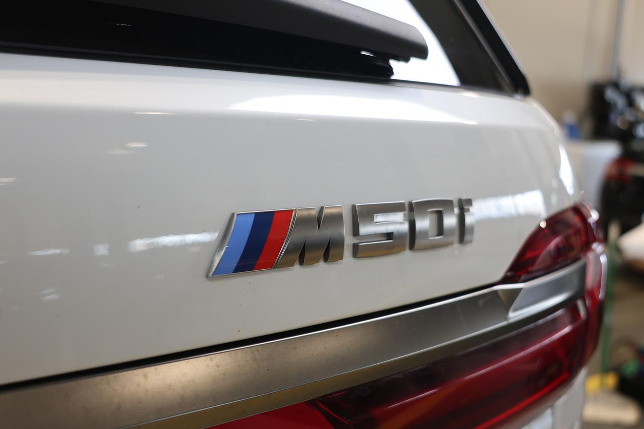 2021 BMW X7 M50i - PANO|NAVI|360CAM|HEADSUP|MASSAGE SEAT Photo