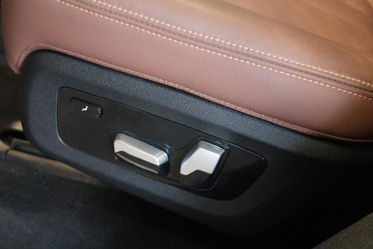 2021 BMW X7 M50i - PANO|NAVI|360CAM|HEADSUP|MASSAGE SEAT Photo