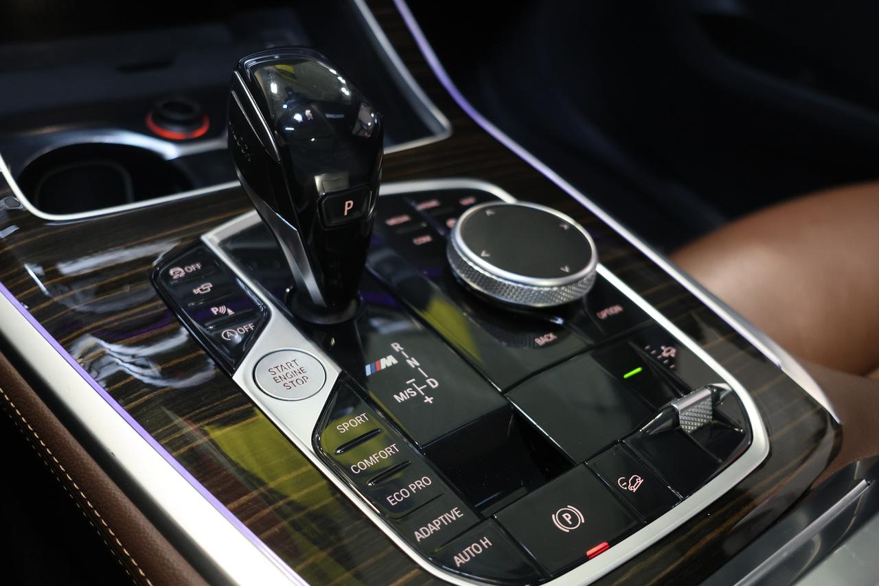 2021 BMW X7 M50i - PANO|NAVI|360CAM|HEADSUP|MASSAGE SEAT Photo