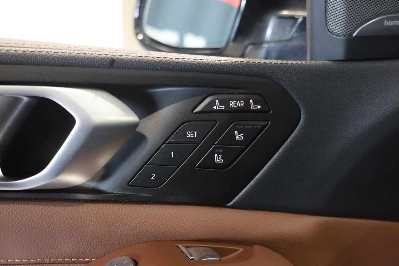 2021 BMW X7 M50i - PANO|NAVI|360CAM|HEADSUP|MASSAGE SEAT Photo