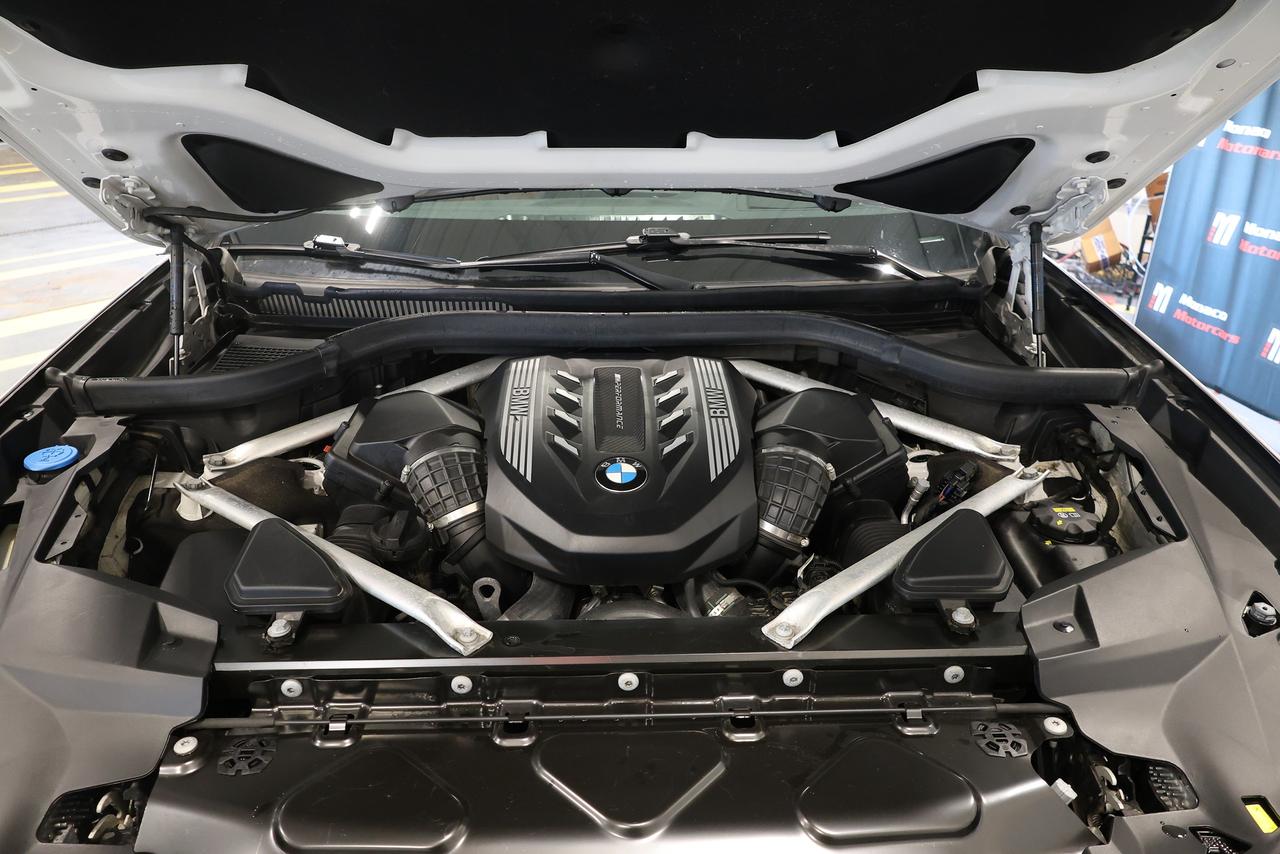 2021 BMW X7 M50i - PANO|NAVI|360CAM|HEADSUP|MASSAGE SEAT Photo