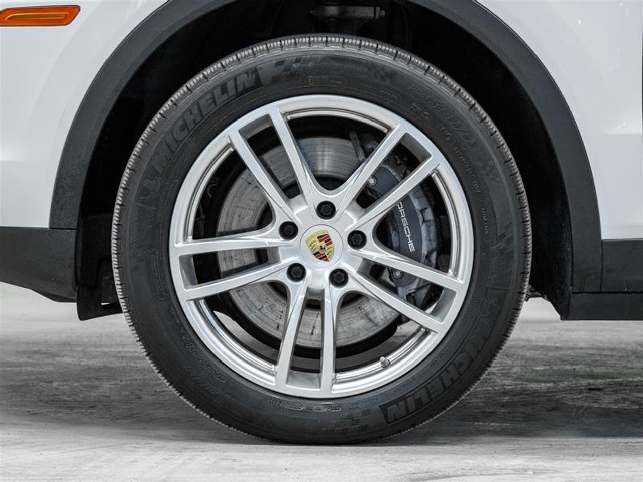 2021 Porsche Cayenne Base 4dr All-wheel Drive Photo4